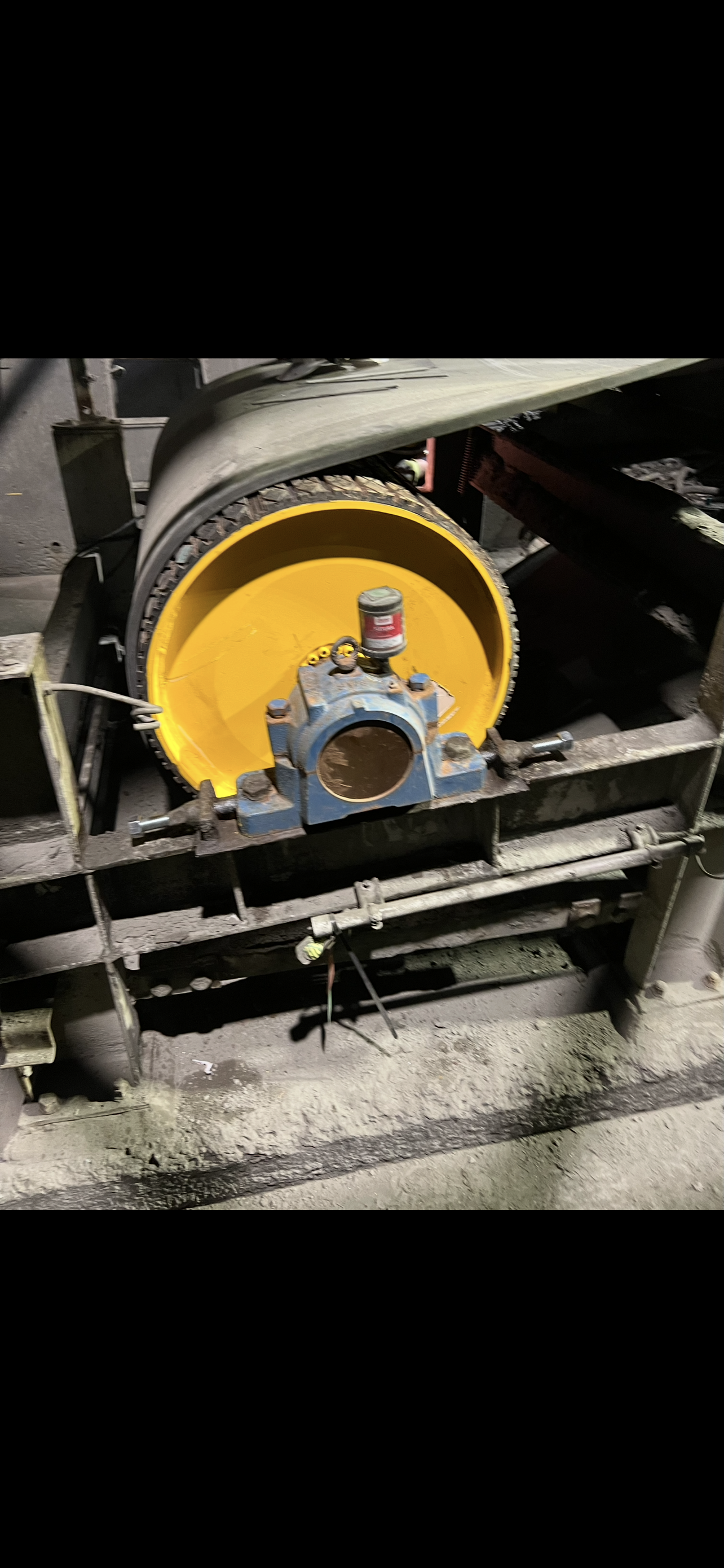 Bullrock Maintenance yellow pump machinery